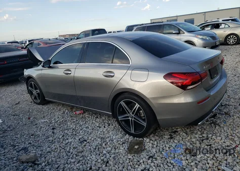 2019 Mercedes-Benz A 220 z USA, uszkodzony, nr VIN WDD3G4EB8KW013529